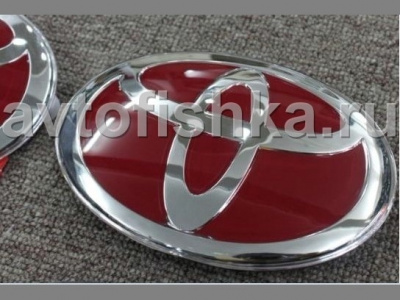 Toyota красная эмблема на капот или заднюю крышку багажника, оригинал Toyota